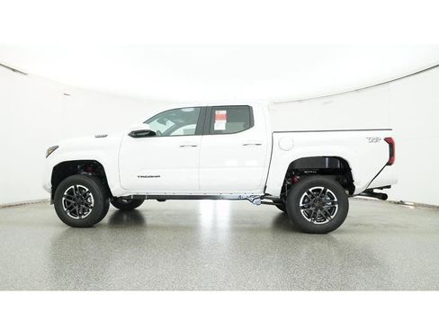 New 2025 Toyota Tacoma TRD Sport image 19