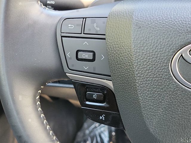 Used 2025 Toyota Camry SE FWD image 26