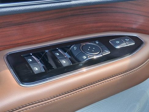 Used 2023 Lincoln Navigator Reserve RWD image 18