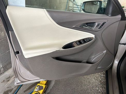 Used 2024 Ford Expedition Limited image 34