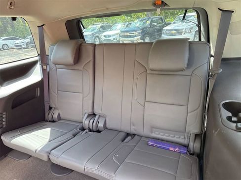 Used 2017 GMC Yukon Denali AWD/4WD image 13