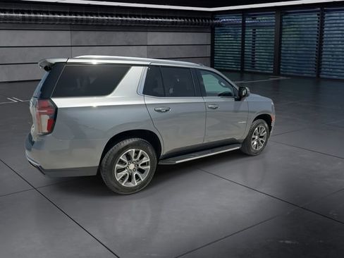 Used 2022 Chevrolet Tahoe LT w/ Luxury Package RWD image 8