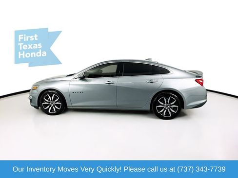 Used 2025 Chevrolet Malibu RS image 4