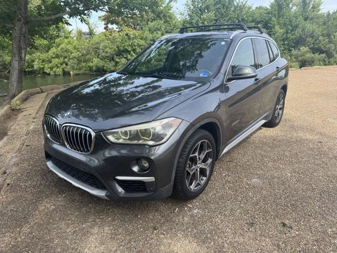 Used 2016 BMW X1 xDrive28i AWD/4WD image 12