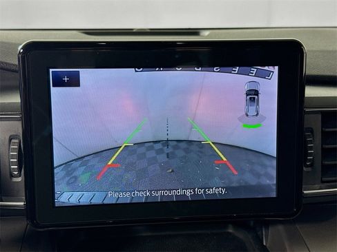 Used 2020 Ford Explorer XLT w/ Equipment Group 202A image 13