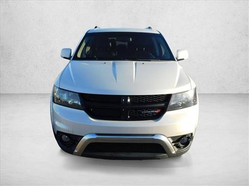 Used 2017 Dodge Journey Crossroad FWD image 2