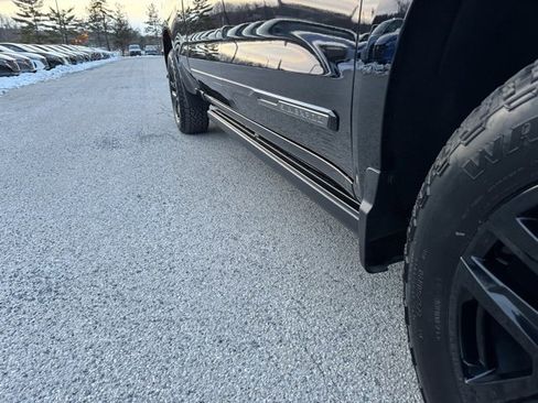 Used 2025 Chevrolet Silverado 1500 High Country w/ Midnight Edition image 40