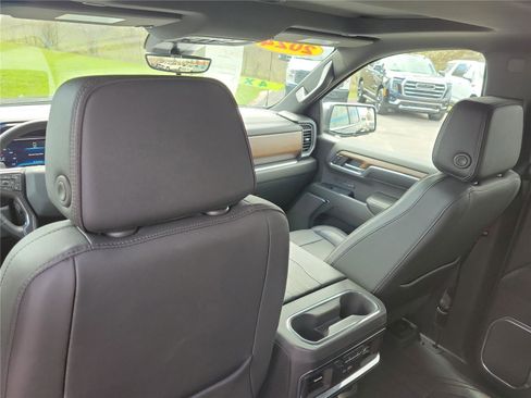 Used 2024 Chevrolet Silverado 1500 High Country w/ High Country Premium Package image 12