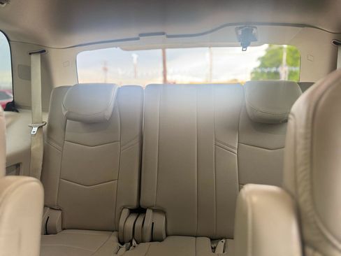 Used 2017 Cadillac Escalade Luxury AWD/4WD image 68