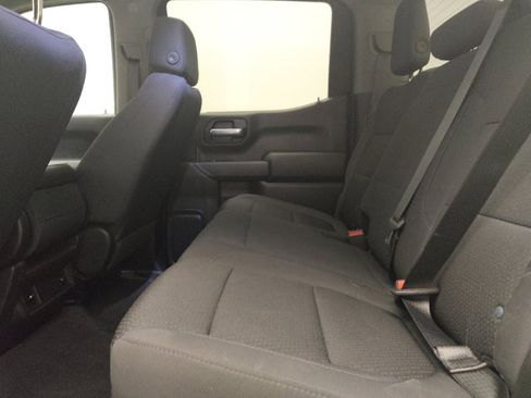 Used 2020 Chevrolet Silverado 1500 Custom Trail Boss w/ Custom Convenience Package AWD/4WD image 18