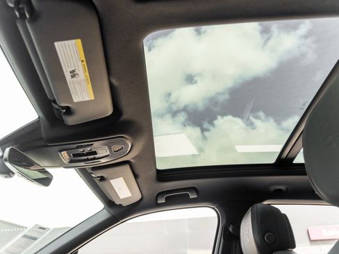 New 2026 Porsche Cayenne image 25