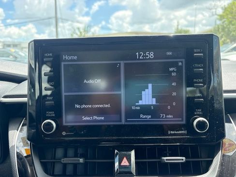 Used 2022 Toyota Corolla LE FWD image 22