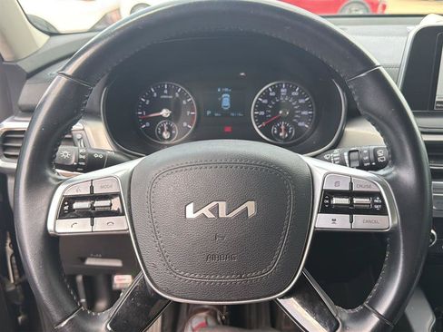 Used 2022 Kia Telluride LX AWD/4WD image 4