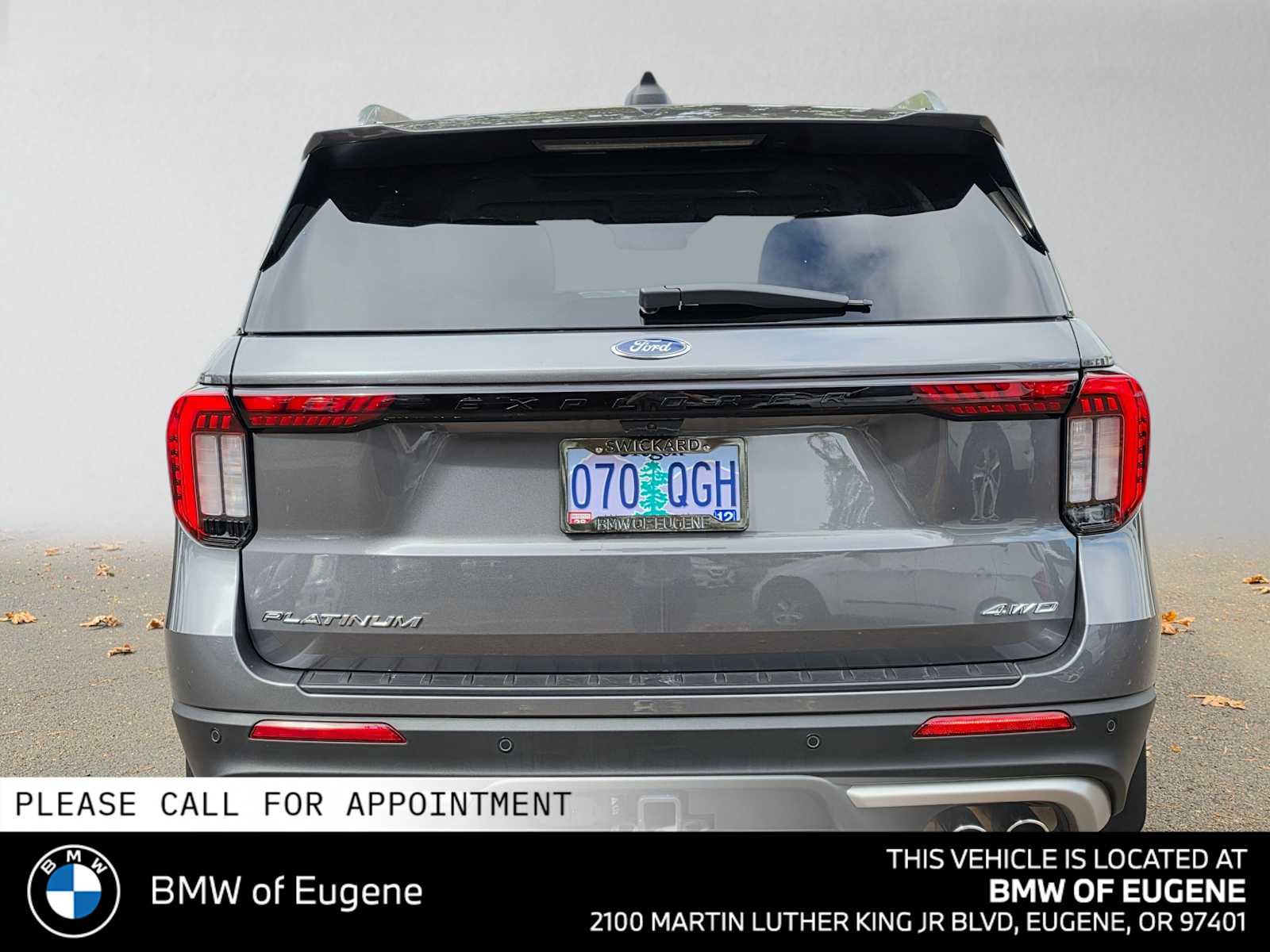 Used 2025 Ford Explorer Platinum w/ Ultimate Package AWD/4WD image 4
