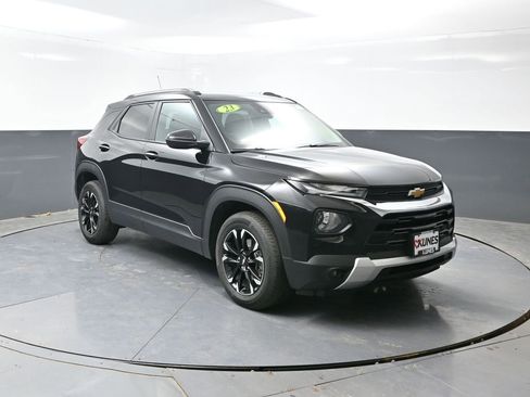 Used 2023 Chevrolet TrailBlazer LT w/ Convenience Package FWD image 6