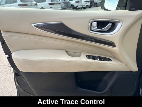 Used 2020 INFINITI QX60 Luxe w/ Essential Package image 14