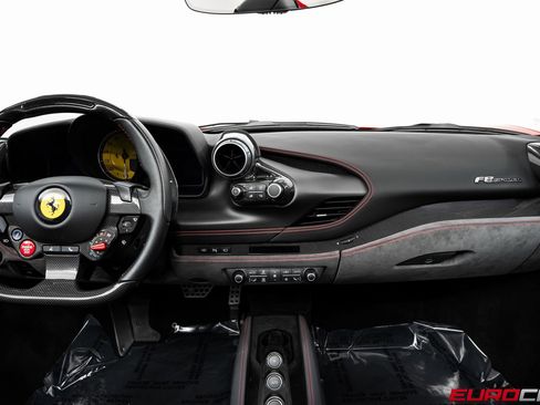 Used 2022 Ferrari F8 Tributo image 28