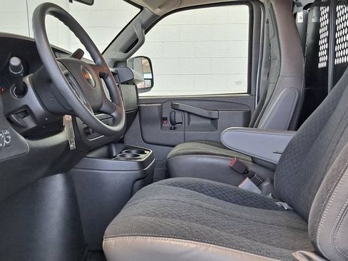Used 2025 Chevrolet Express 2500 w/ Driver Convenience Package RWD image 21
