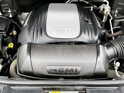 Used 2018 Dodge Durango R/T w/ Blacktop Package image 31