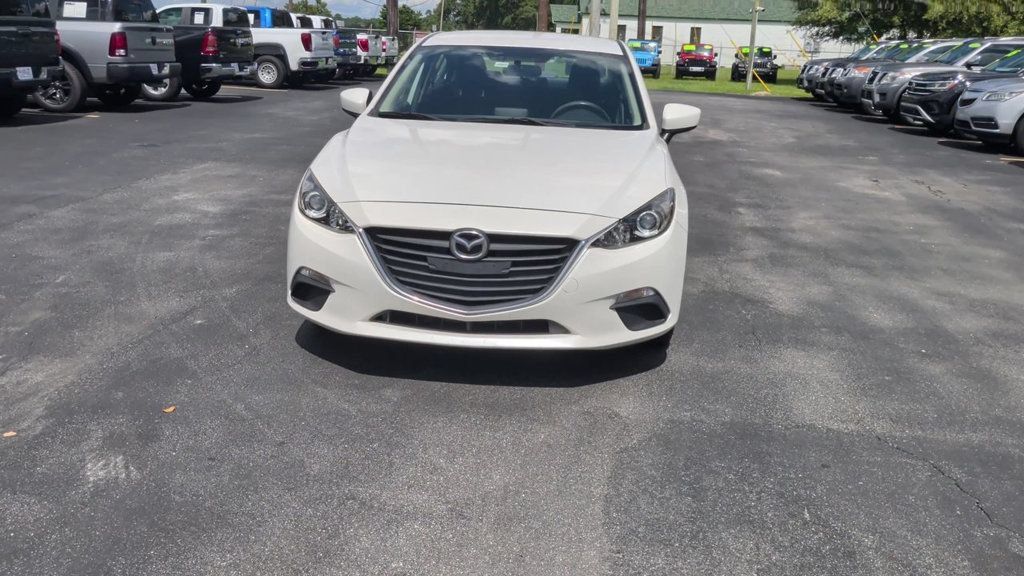 Used 2016 MAZDA MAZDA3 i Sport w/ Preferred Equipment Package FWD image 3