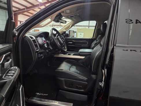Used 2020 RAM 2500 Laramie image 6