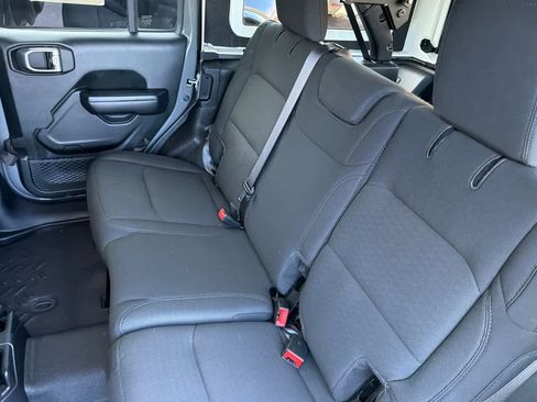 Used 2021 Jeep Wrangler Unlimited Sport image 4