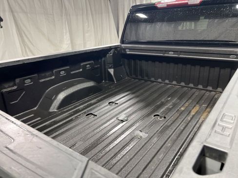 Used 2023 Chevrolet Silverado 2500 Custom w/ Custom Value Package image 19