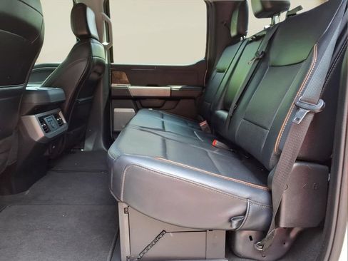 Used 2025 Ford F250 Lariat w/ Black Appearance Package AWD/4WD image 22