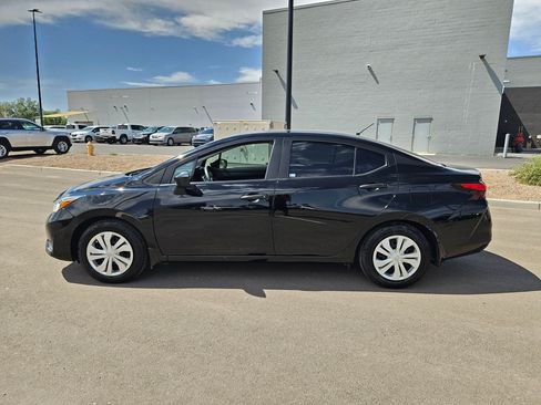 Used 2024 Nissan Versa S FWD image 2