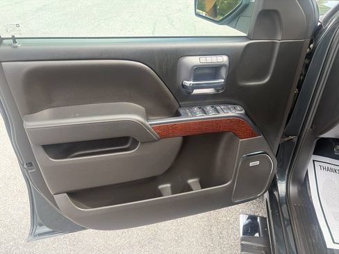 Used 2018 GMC Sierra 1500 SLT AWD/4WD image 11