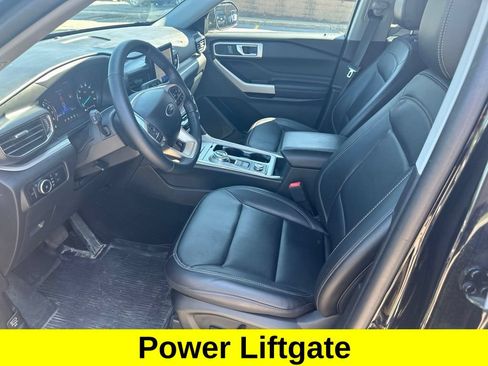 Used 2023 Ford Explorer XLT w/ Equipment Group 202A AWD/4WD image 12