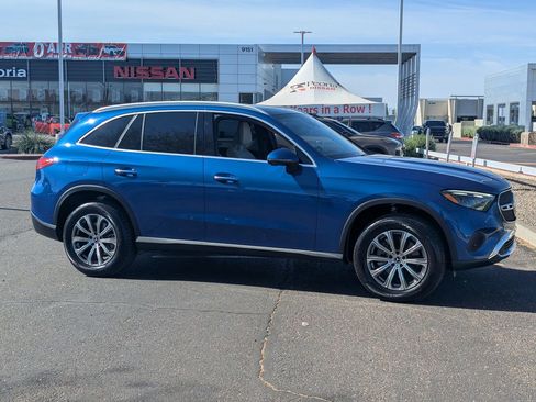 Used 2024 Mercedes-Benz GLC 300 4MATIC image 6