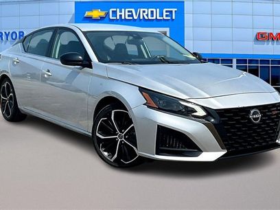 Used 2023 Nissan Altima 2.5 SR