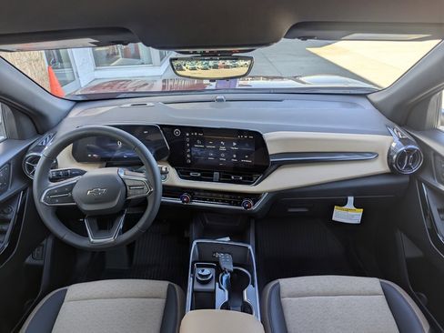 New 2026 Chevrolet Equinox ACTIV w/ Convenience Package III image 16