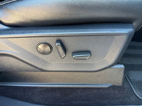 Used 2022 Ford F150 XLT w/ Equipment Group 302A High image 25