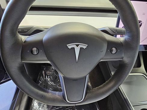 Used 2021 Tesla Model Y Long Range AWD/4WD image 15