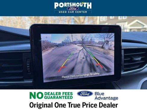Used 2022 Ford Explorer XLT w/ Equipment Group 202A image 10