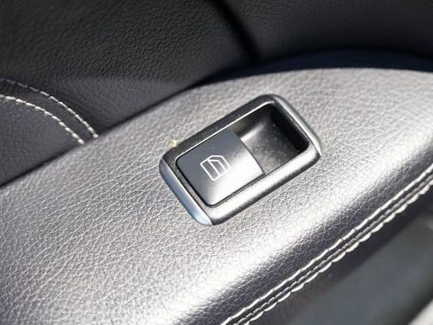Used 2014 Mercedes-Benz ML 350 BlueTEC 4MATIC image 33