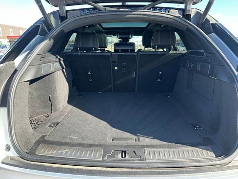 Used 2021 Land Rover Range Rover Velar R-Dynamic S image 27