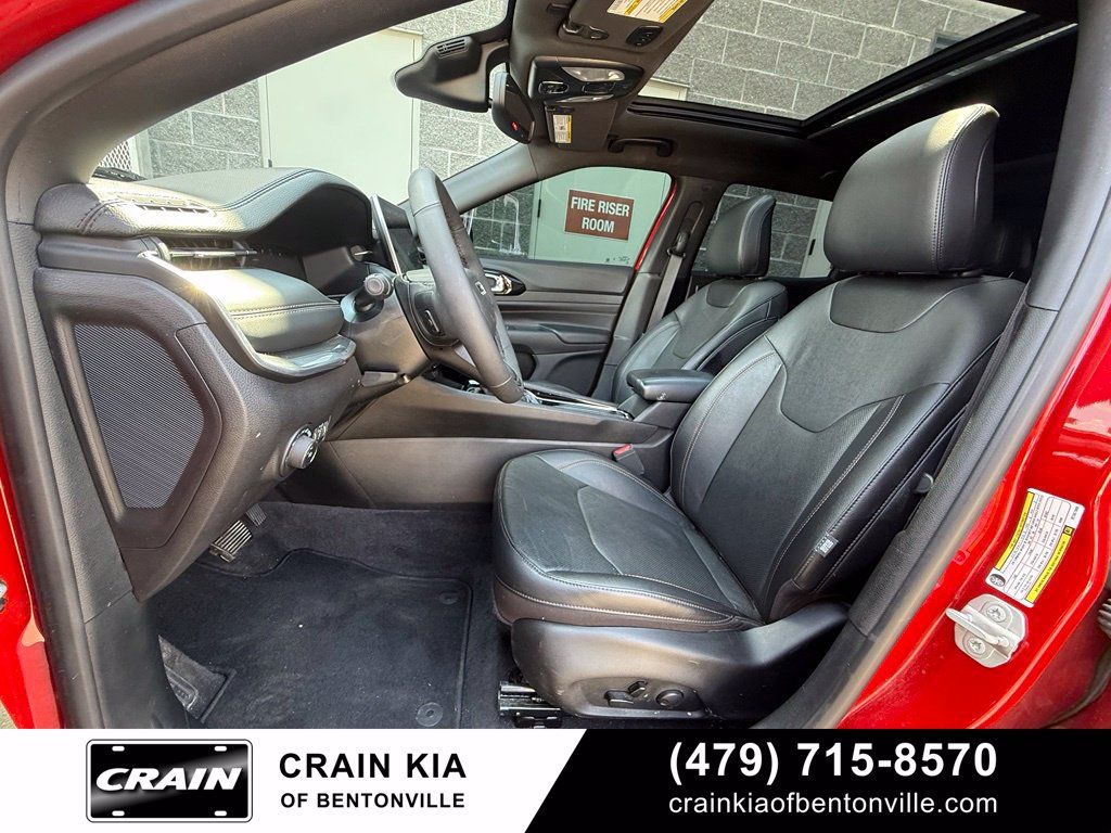 Used 2024 Jeep Compass Limited AWD/4WD image 32
