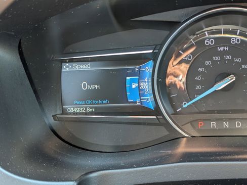 Used 2019 Ford Explorer XLT w/ Equipment Group 201A FWD image 30