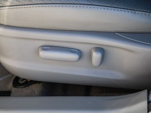 Used 2008 Toyota Camry XLE image 19