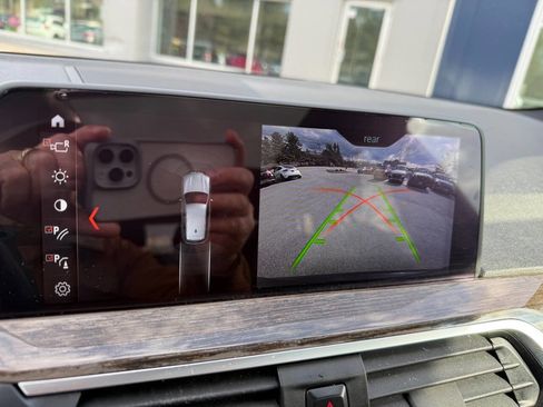 Used 2018 BMW X3 xDrive30i w/ Driving Assistance Package image 19