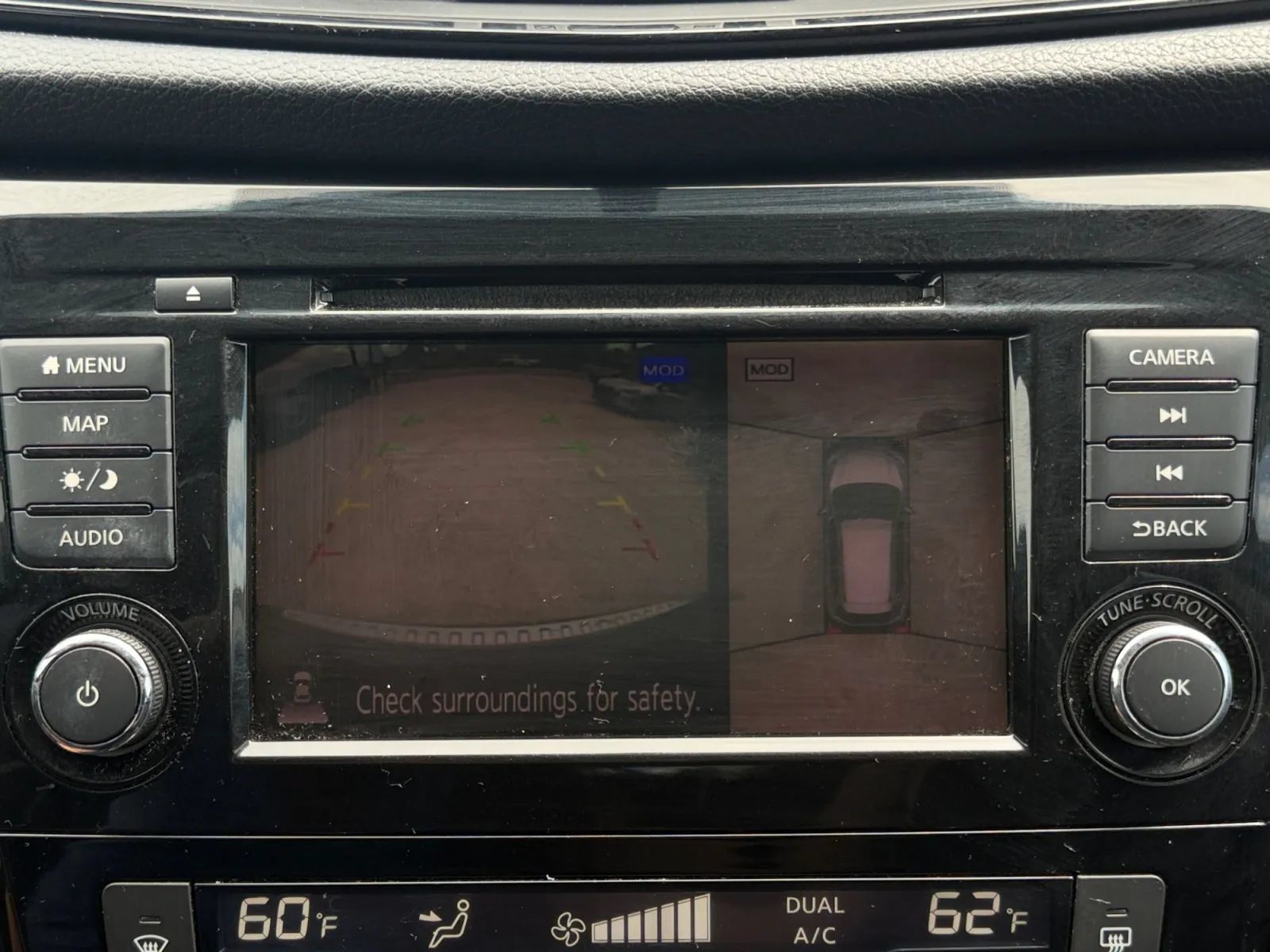 Used 2018 Nissan Rogue SV w/ Premium Package FWD image 22