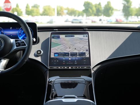 New 2025 Mercedes-Benz EQE 350+ 4MATIC SUV image 26