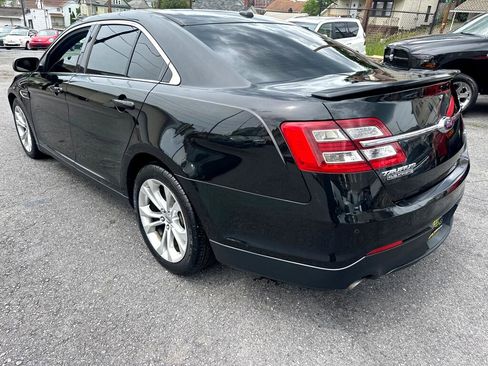 Used 2013 Ford Taurus SHO image 8