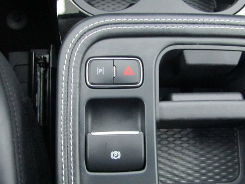 Used 2025 Ford Mustang Mach-E Premium image 28