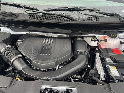 New 2026 Chevrolet Traverse High Country w/ LPO, Floor Liner Package FWD image 11