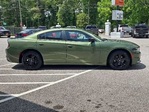 Used 2023 Dodge Charger SXT RWD image 6