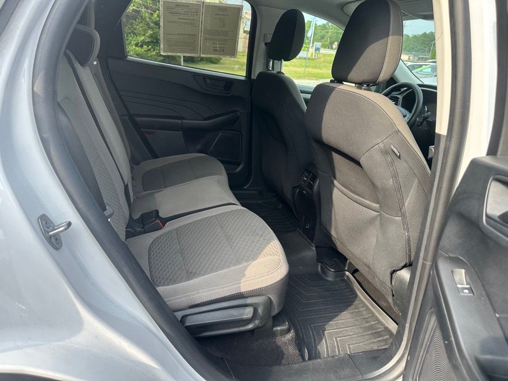 Used 2022 Ford Escape SE AWD/4WD image 21